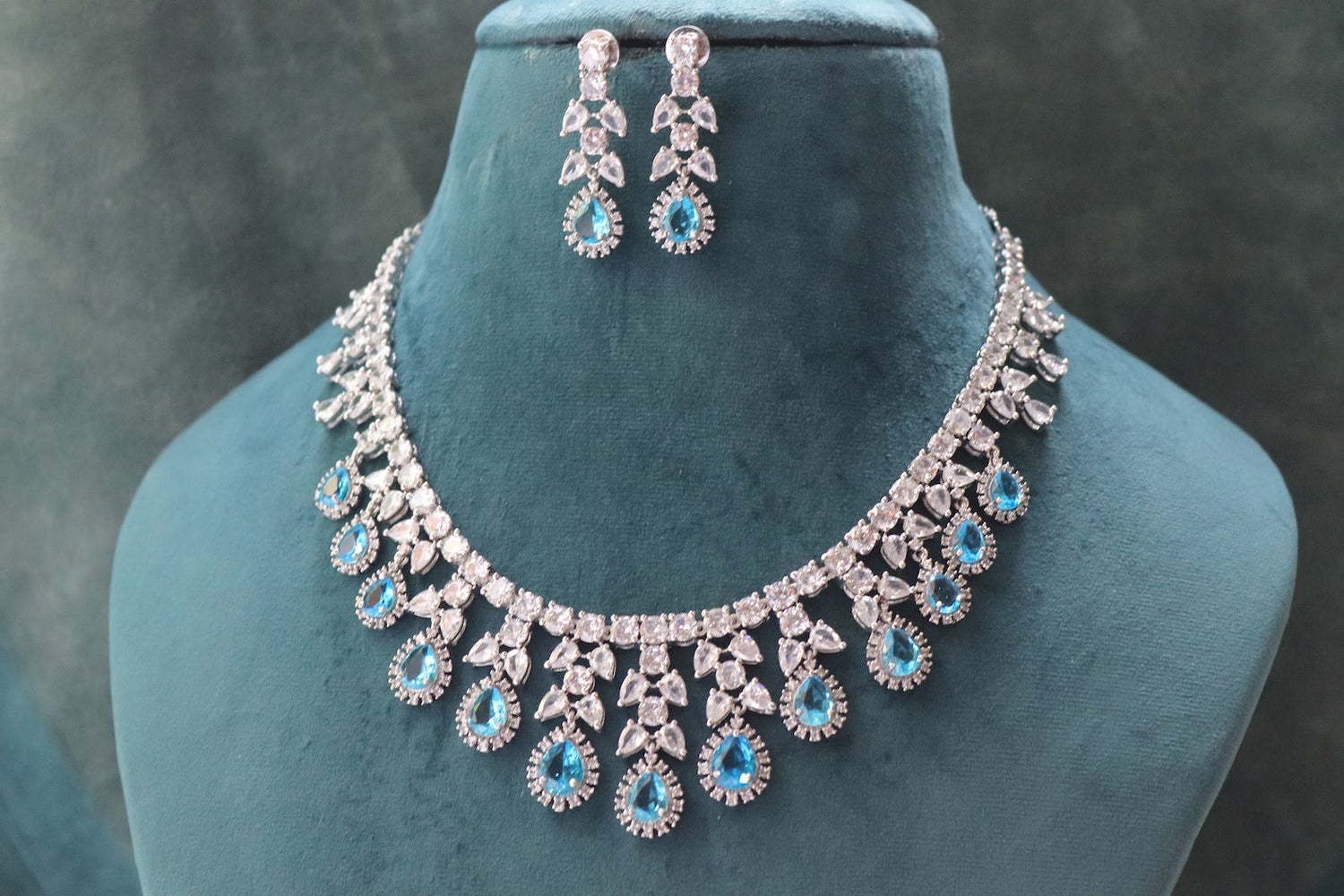 Short Necklace