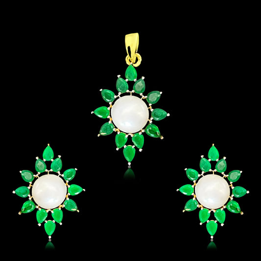 Pearl & Zircon Pendant Set
